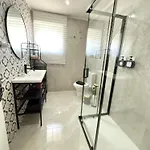 Moradia Com Escada, Jardim E Piscina Vakantiehuis *