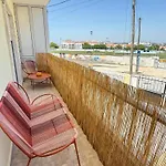 Moradia Com Escada, Jardim E Piscina Vakantiehuis