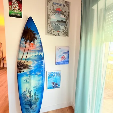 Ferienhaus Moradia Com Escada E Jardim, Piscina Maio 2026 Almada