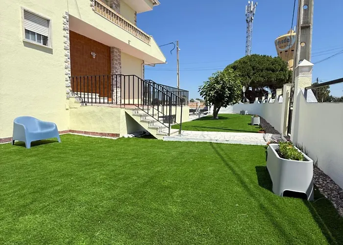 بيت للعطل Moradia Com Escada E Jardim, Piscina Maio 2026 ألمادا