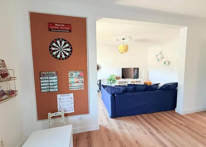 بيت للعطل Moradia Com Escada E Jardim, Piscina Maio 2026 *